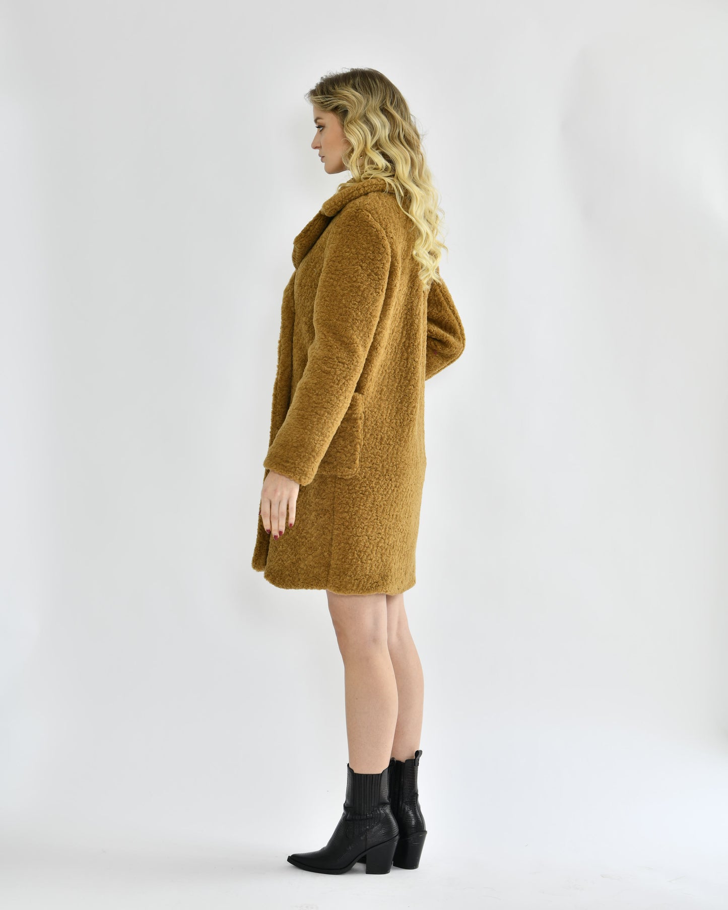 Mantel aus Boucle Wolle, cammello